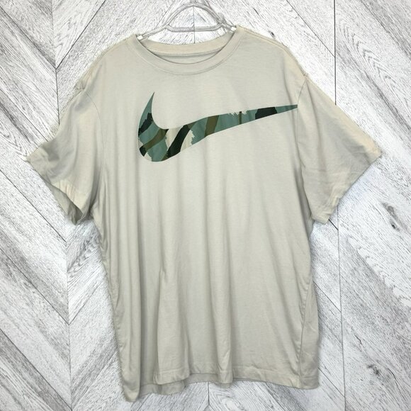 Nike Tee T-Shirt Mens Size XXL 2XL Dri-Fit Short Sleeve Beige Camo Swoosh - Picture 1 of 4